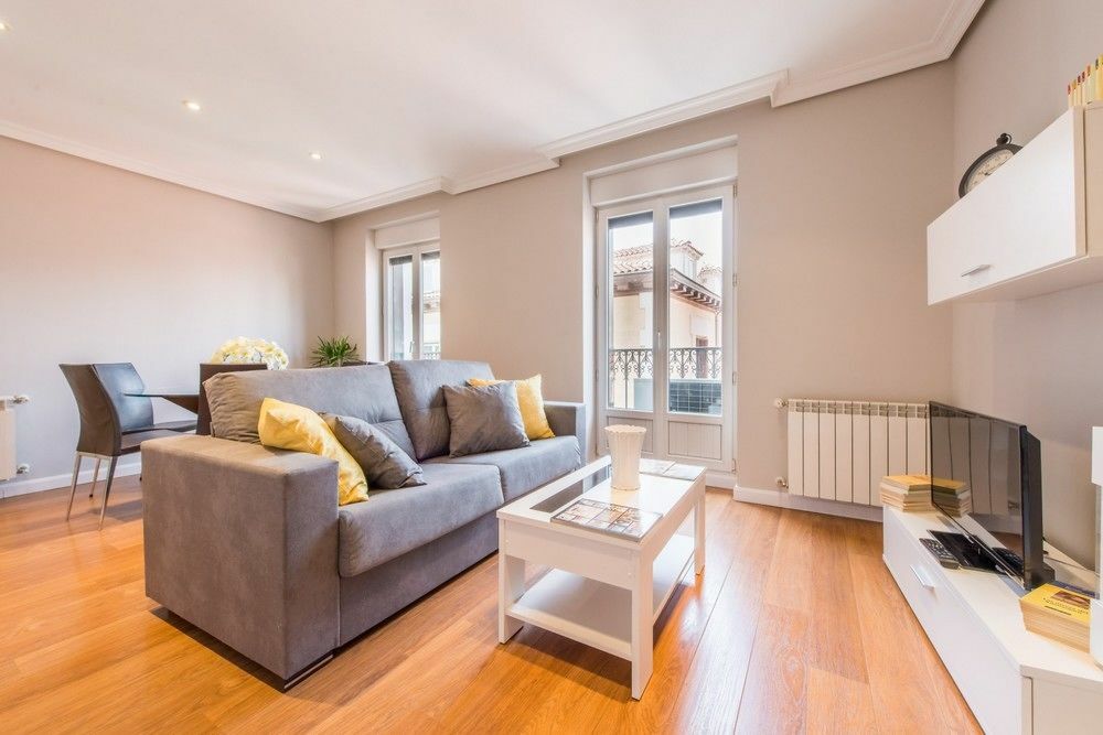 Apartamento - Barrio De Las Letras Madrid Bagian luar foto