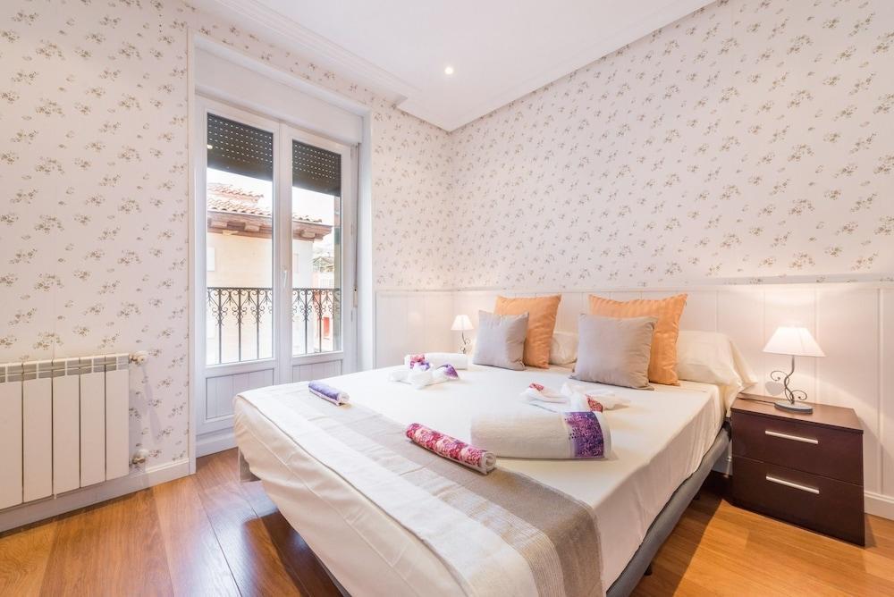 Apartamento - Barrio De Las Letras Madrid Bagian luar foto